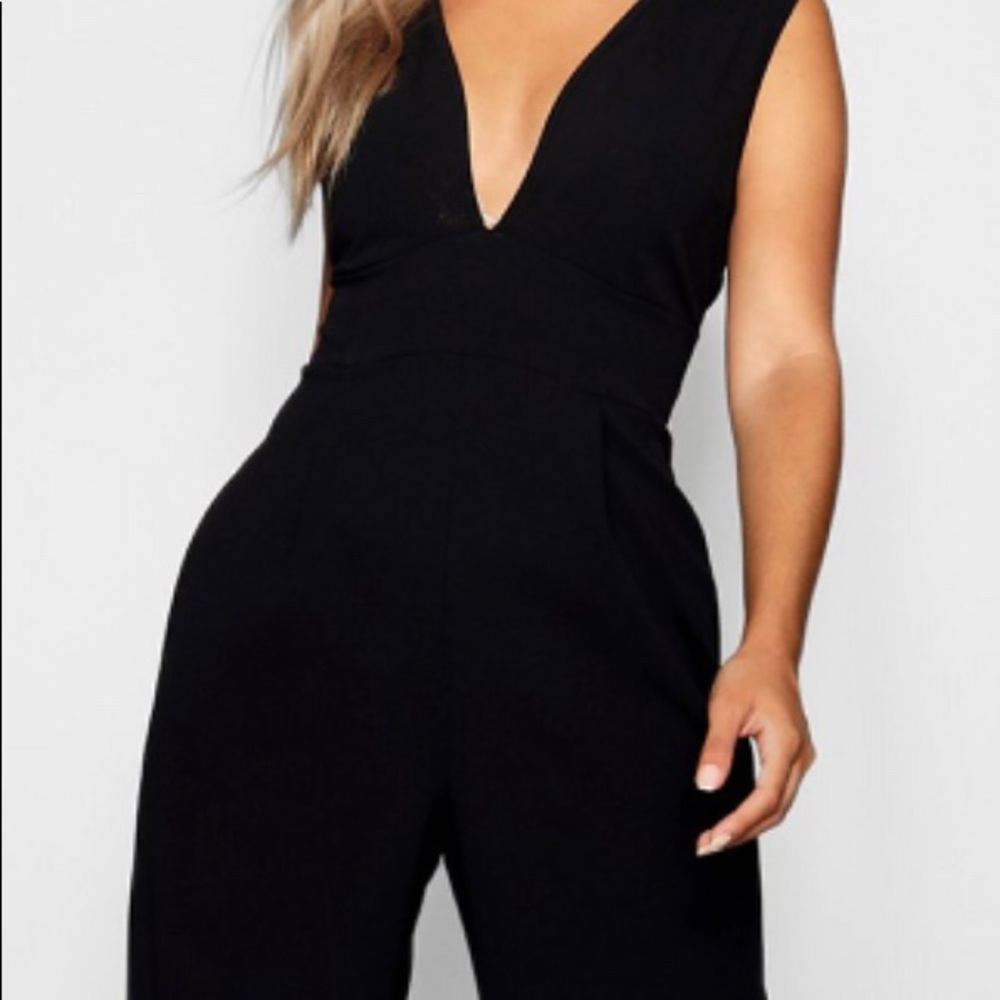 Plus Plunge Wide Leg Jumpsuit 💕